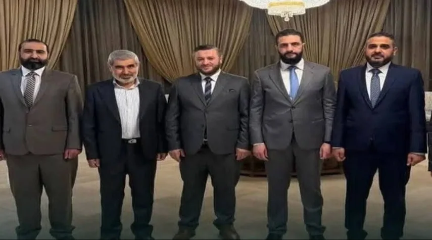 الرئيس-أحمد-الشرع-يبحث-مع-وفد-من-الحسكة-الأوضاع-الخدمية.jpg